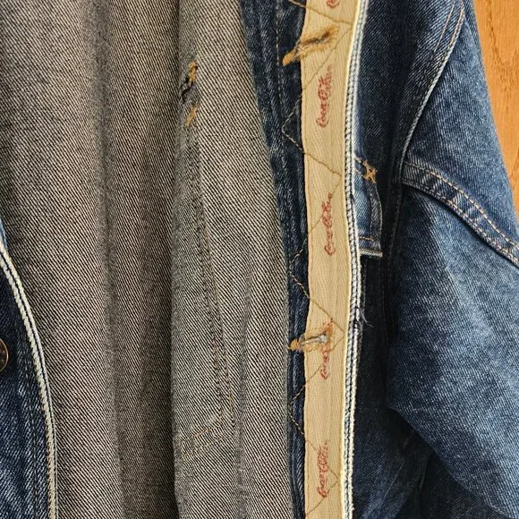 Coca-Cola Denim Trucker Jacket With Logo Buttons & Branding Vintage Size L - Picture 3 of 5